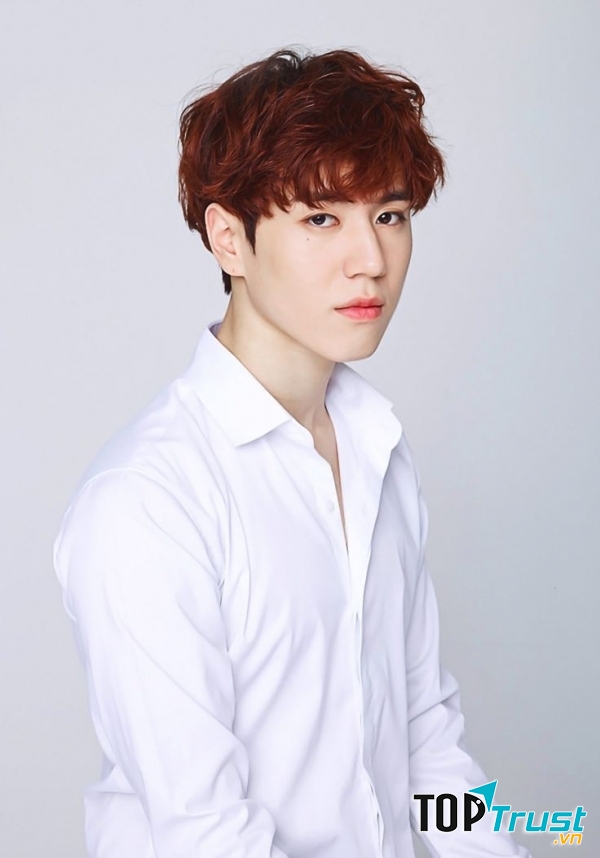 Yugyeom (GOT7) luôn chọn cho mình tóc tỉa layer