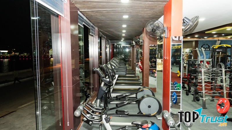 KỨNG GYM