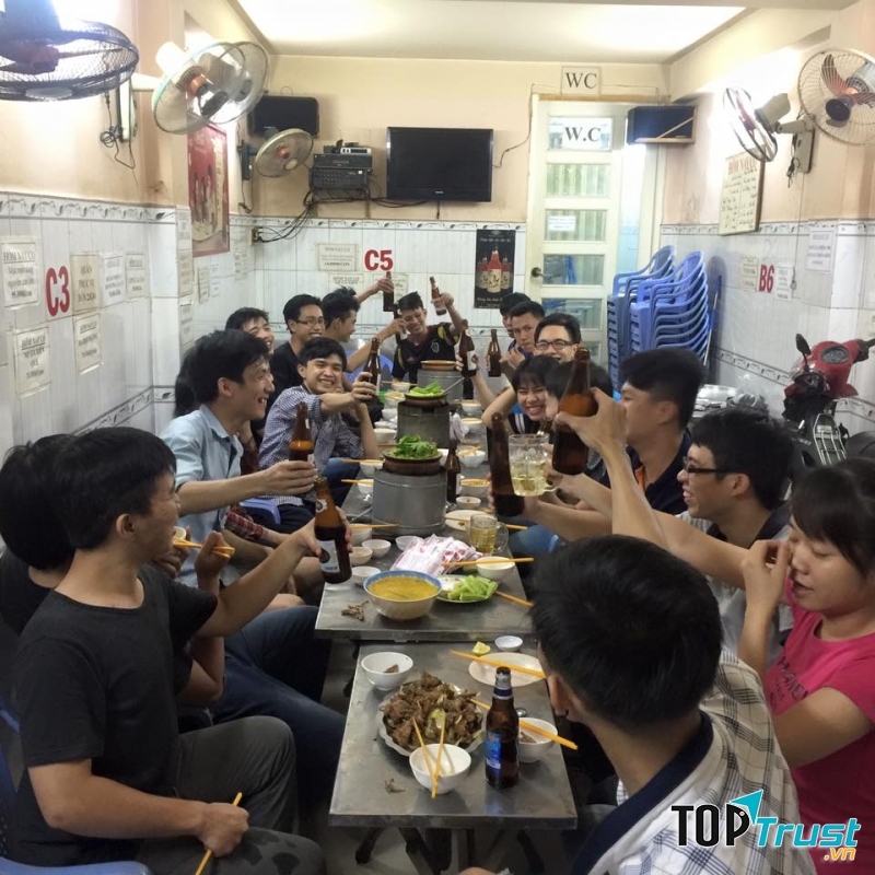 Lẩu bò Hồ Bá Kiện