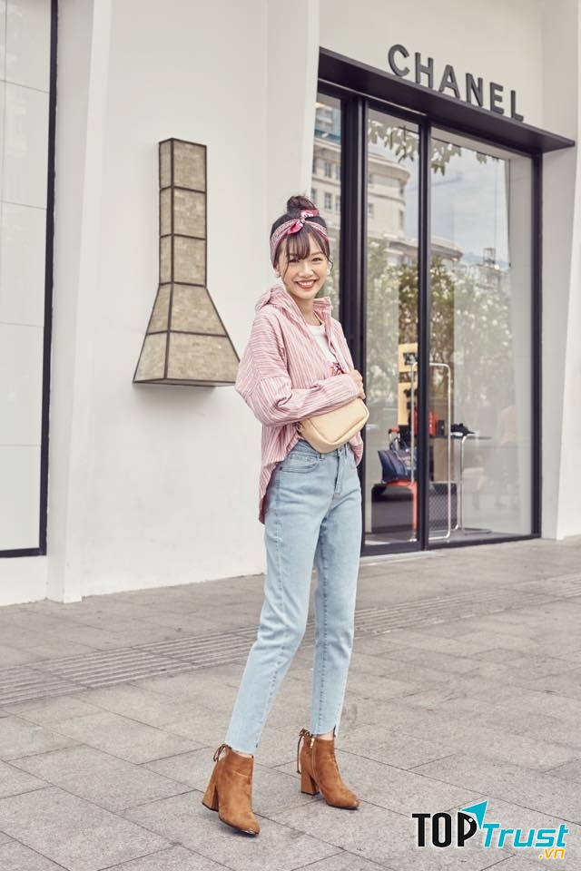 Shop luôn cập nhật những mẫu mới nhất với các from dáng cực đẹp và đường may chắc chắn, cực chuẩn.