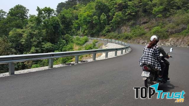 Đi xe máy lên Tam Đảo cùng là một trải nghiệm thú vị đấy nhé