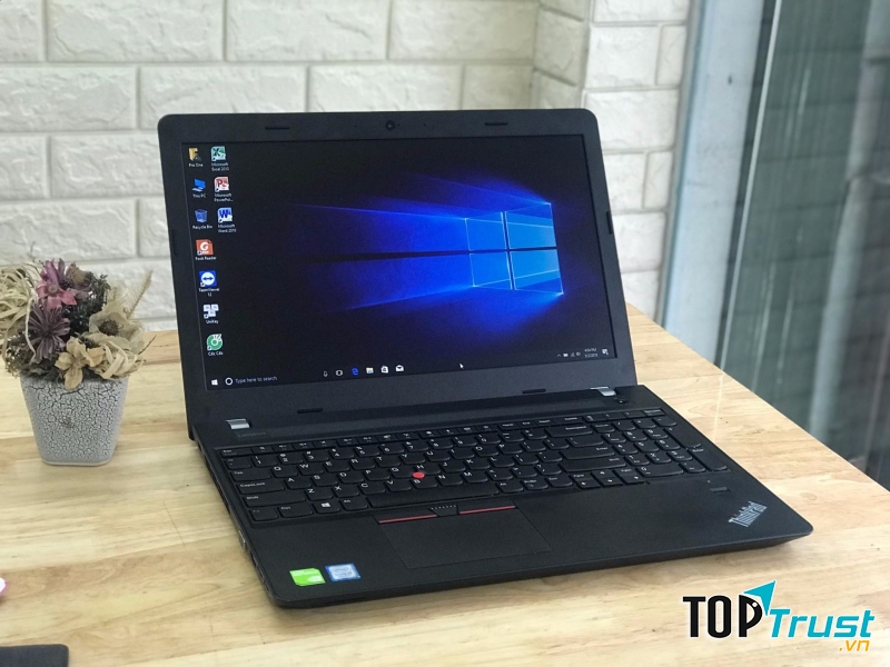 Lenovo ThinkPad E570 Notebook