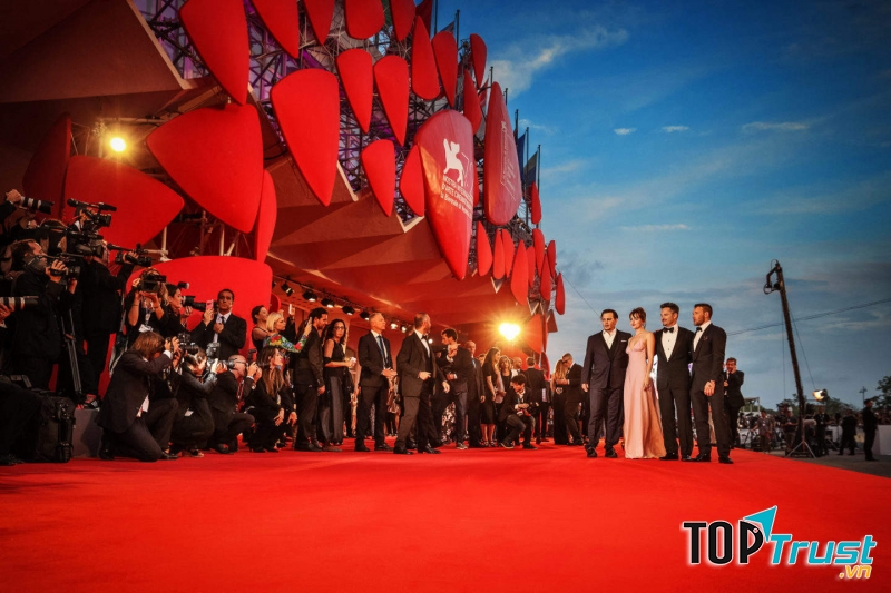 Thảm đỏ Liên hoan phim Venice