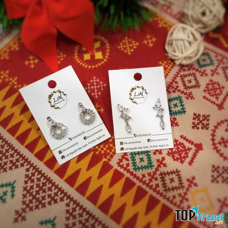 Mẫu khuyên tai tại LIM