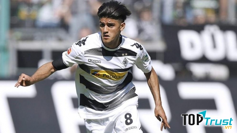 Mahmoud Dahoud đang thi đấu rất hay ở Bundesliga