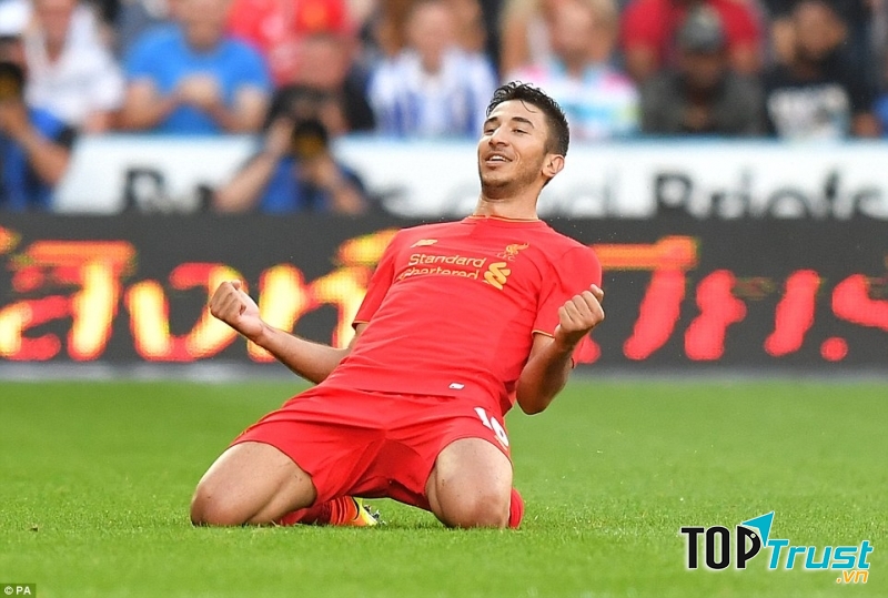 Marko Grujic mới chuyển đến Liverpool