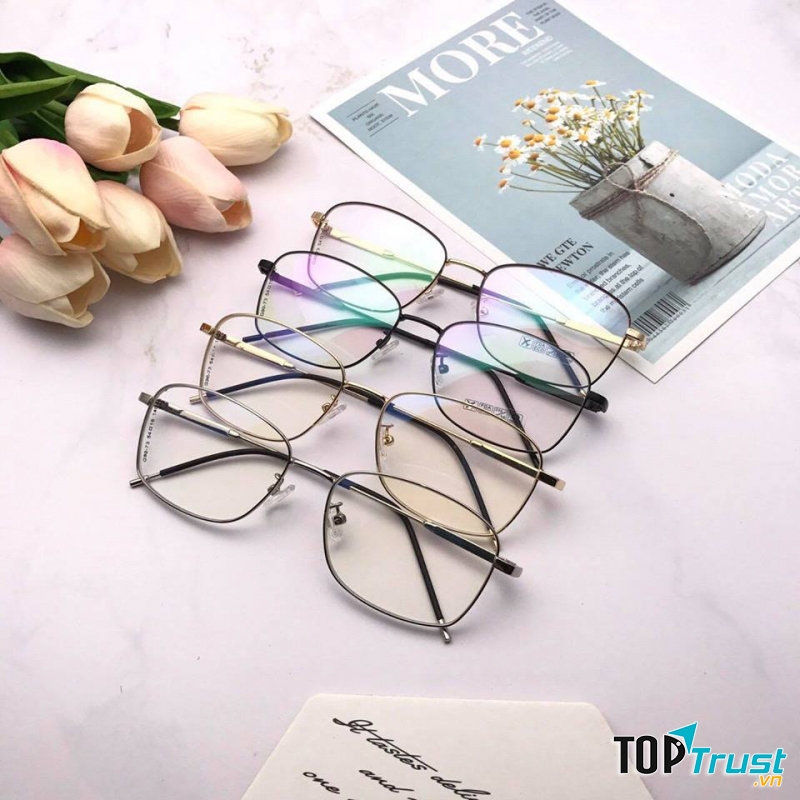 Kính cận, viễn, loạn đẹp và chất lượng của Hoàng Long