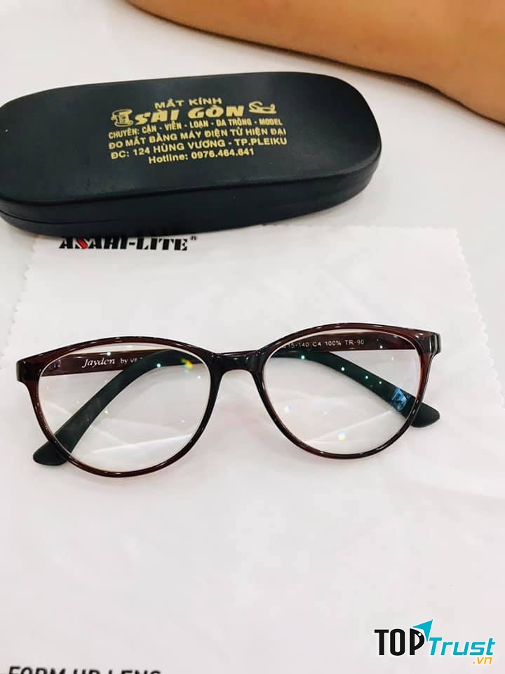 Mắt kính Sài Gòn