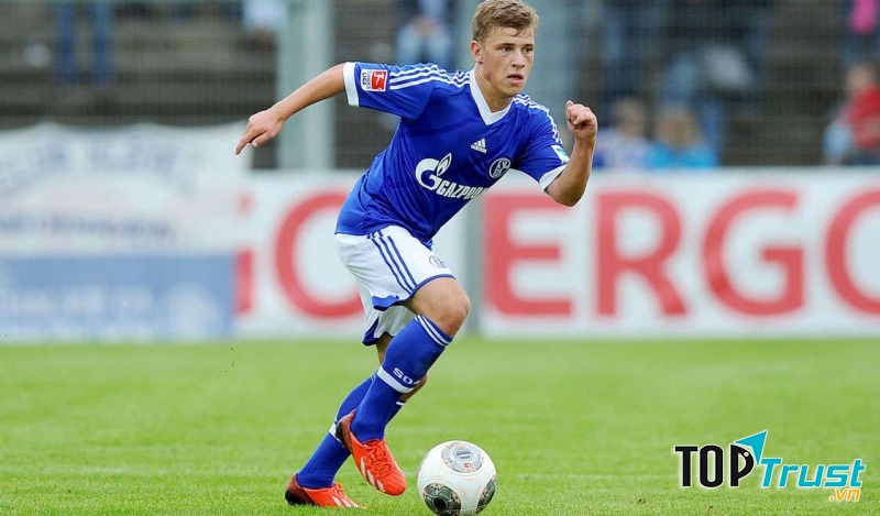 Max Mayer nhận được rất nhiều sự kỳ vọng của người hâm mộ