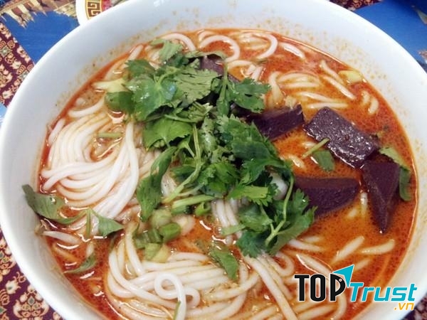 Mì Khao Pun của Lào khá là cay
