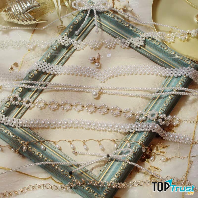 Những mẫu trang sức được yêu thích tai Mina accessories