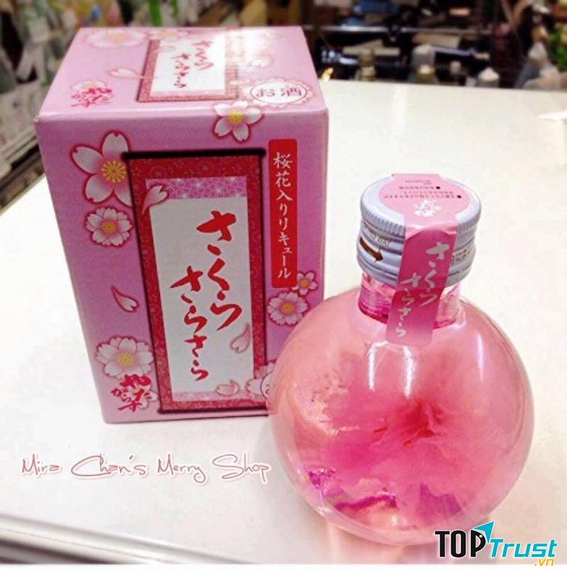 Rượu cánh đào ở Mira chan's Merry Shop