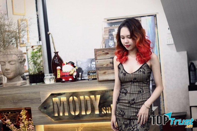 Mody Salon