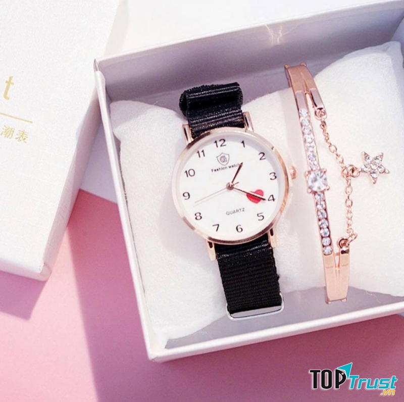 Mẫu phụ kiện tại Moe