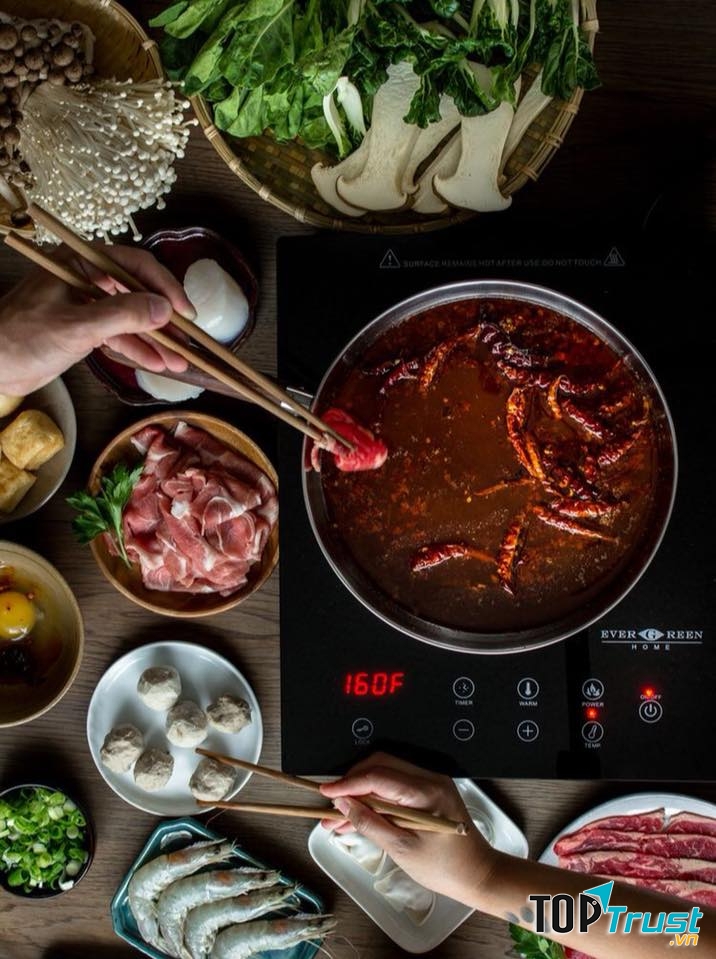 Thưởng thức lẩu tại Mr BBQ