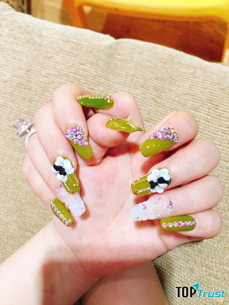 Nails Phượng