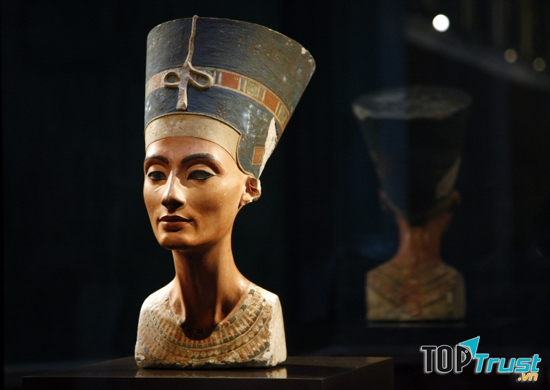 Nefertiti