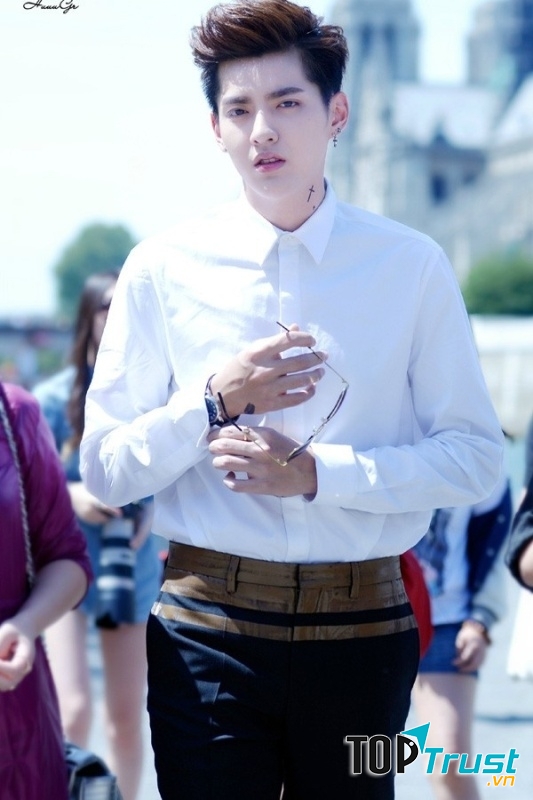 Ngô Diệc Phàm - Lý Gia Hằng