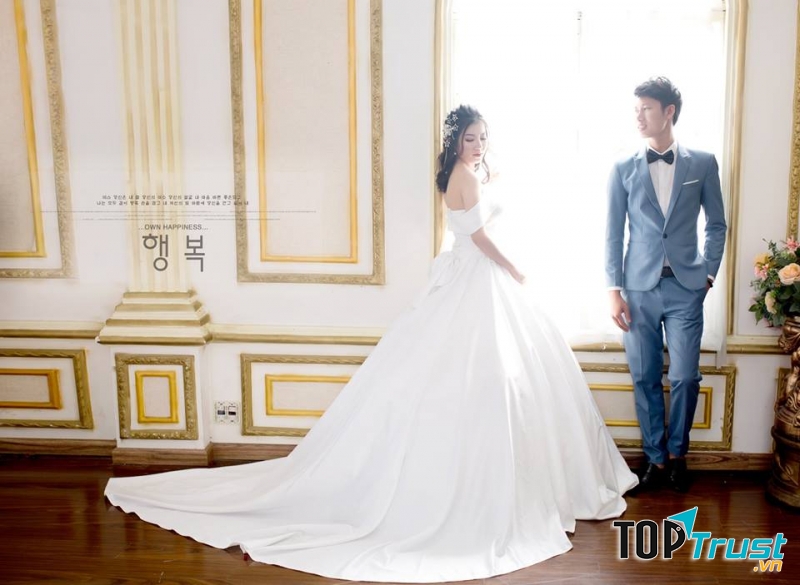 Trang phục cưới tại Nguyễn Hưng studio