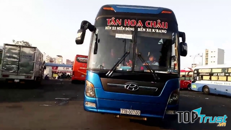 Nhà xe Hoa Châu