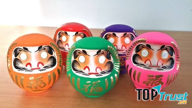 Búp bê Daruma