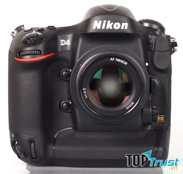 Nikon D4