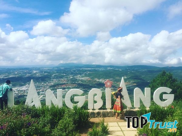 Đỉnh LangBiang còn là chốn đến lý tưởng cho bao du khách mang trong mình khát khao chinh phục