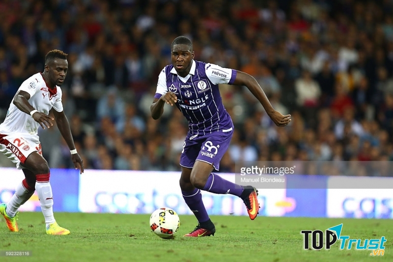 Edouard trong màu áo Toulouse