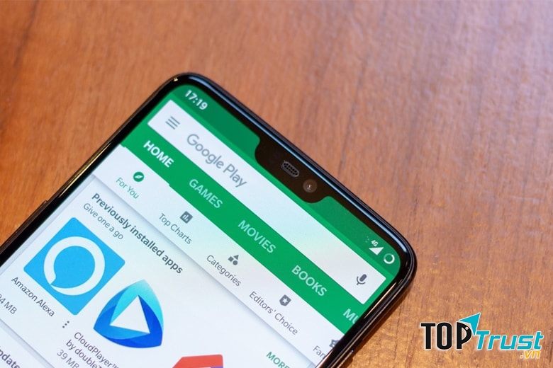 Một trong những chiếc điện thoại chơi game đỉnh nhất năm 2018