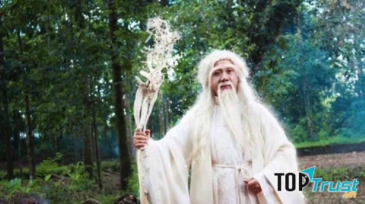 Ông bụt tốt bụng giúp đỡ anh Khoai