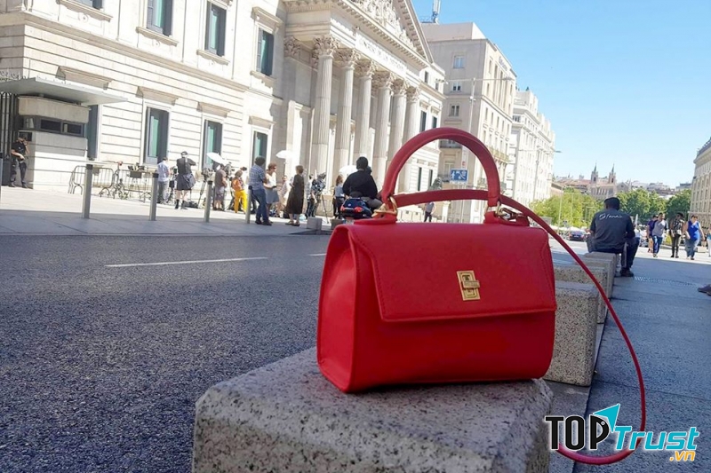 Đơn giản mà sắc nét