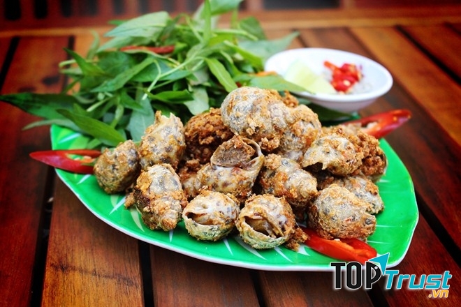 Ốc tại phố ốc Vĩnh Khánh