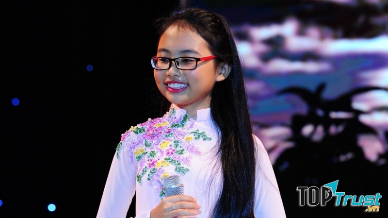 Phương Mỹ Chi là ca sĩ nhí nổi tiếng nhất Việt Nam hiện nay