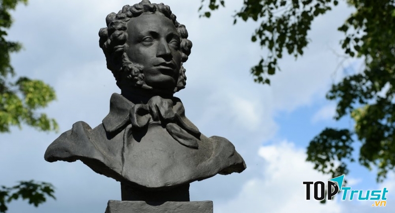 Tượng của Pushkin
