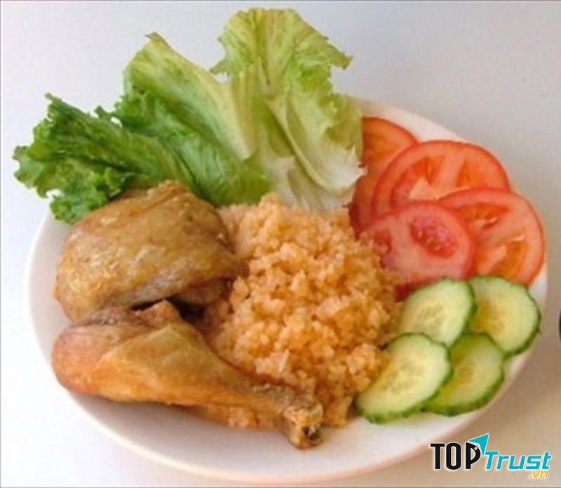 Gà xối mỡ của quán cơm A Hải