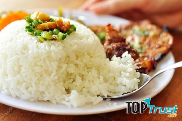 Quán Cơm Bà Quát