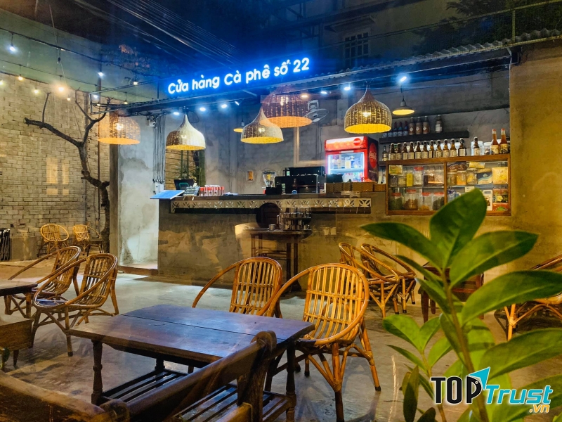 Không gian của cửa hàng cà phê số 22