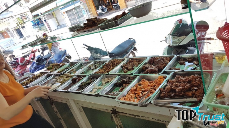 Quán cơm Bình (Nguồn: Internet)