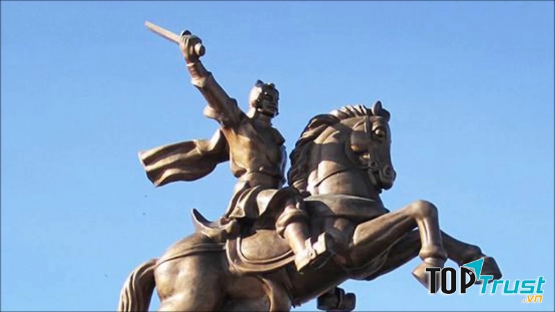 Tượng đài vua Quang Trung
