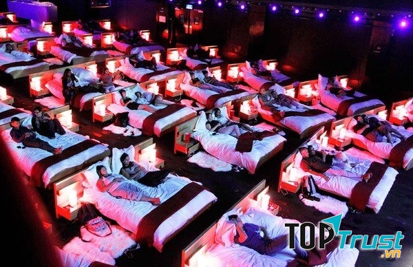 Rạp tại Olympia, Paris, Pháp