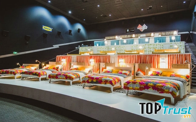 Rạp tại IKEA, Moscow, Nga