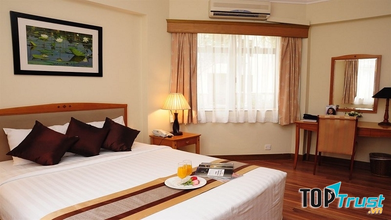 Riverside Serviced Apartments