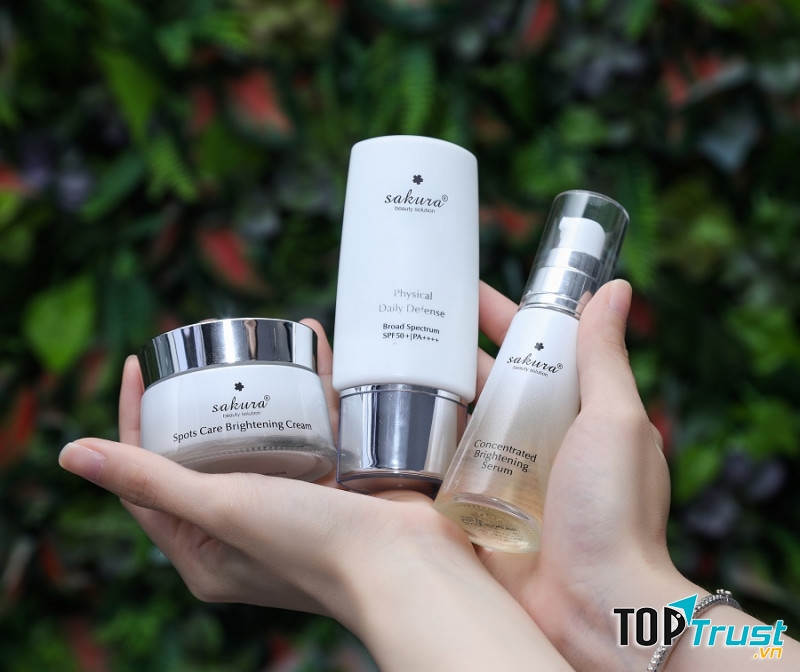 Là dòng mỹ phẩm chỉ mới xuất hiện trên thị trường nhưng Sakura ngày càng khẳng định được vị thế của mình trên thị trường và người tiêu dùng.