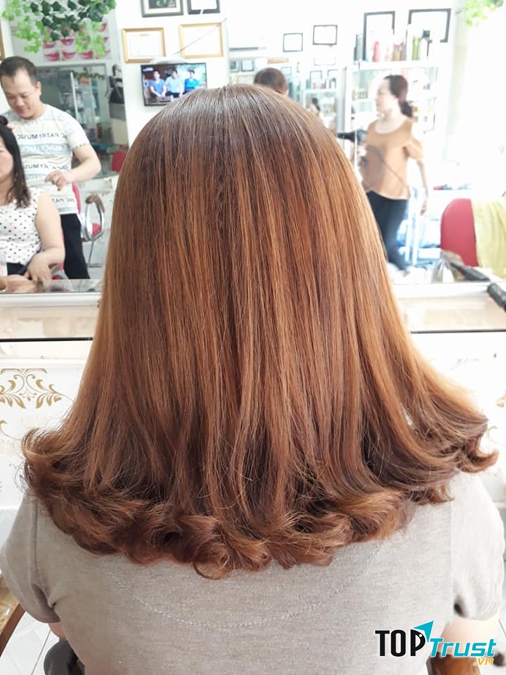 Tóc nhuộm tại Salon ATY