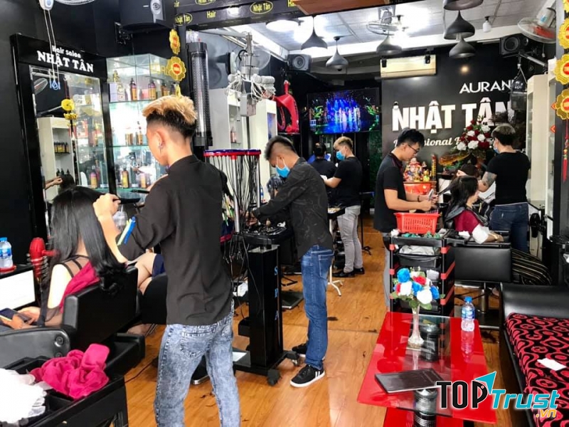 Salon Nhật Tân