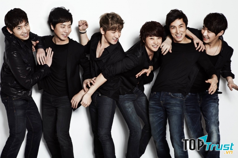 ShinhWa hiện tại vẫn rất trẻ trung.