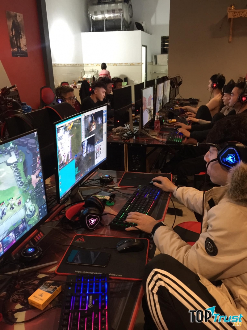 Sky Red Gaming Center