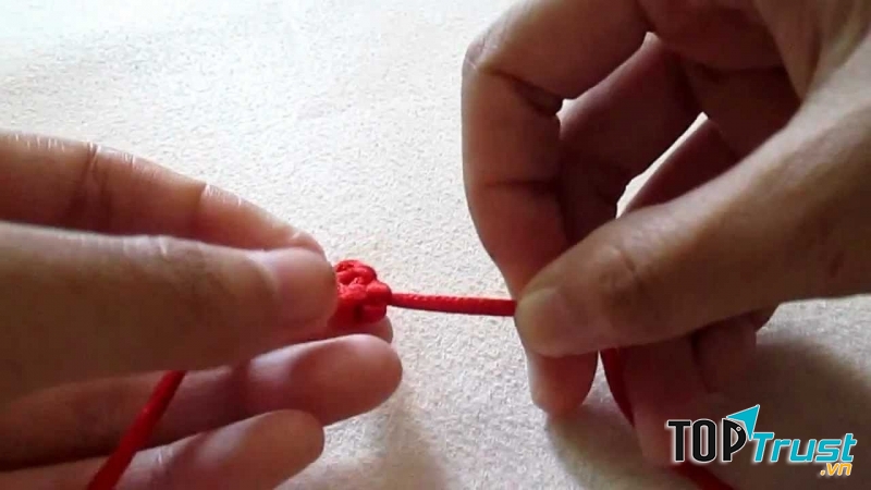 Sử dụng vải đỏ