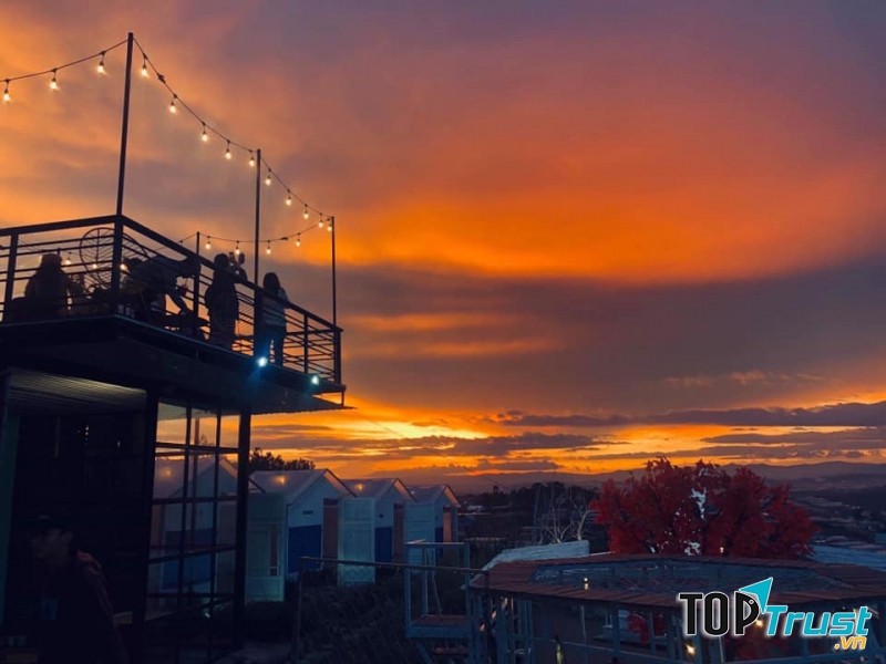 View của nơi này có nhiều góc sống ảo để bạn tha hồ chụp ảnh