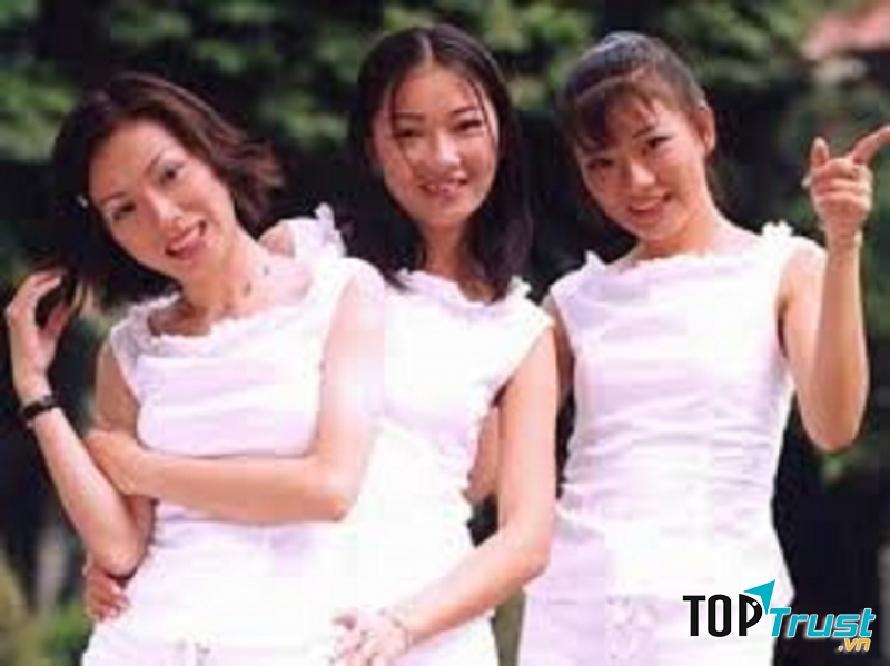 Tam ca Áo Trăng hồn nhiên, nghịch ngợm ngày ấy